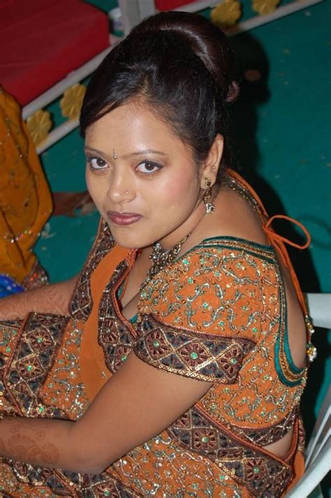 Desi Indian bhabhi ki cute puppy : 14 Nude Pics